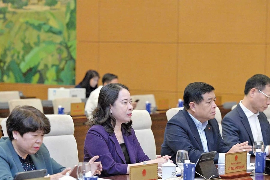 Thảo luận thấu tình đạt lý, lấy người dân, doanh nghiệp làm trung tâm