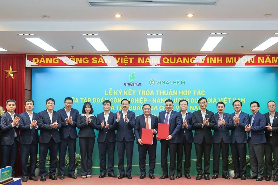 Hợp tác toàn diện để cùng vươn xa, hướng tới tương lai công nghệ cao