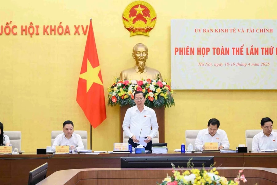 Ủy ban Kinh tế và Tài chính thẩm tra Điều chỉnh Quy hoạch sử dụng đất quốc gia và 3 dự án luật 