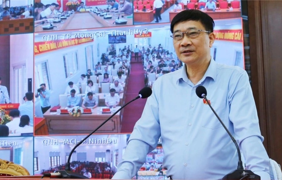 Phó Chủ tịch Quốc hội Vũ Hồng Thanh tiếp xúc cử tri tại Quảng Ninh 