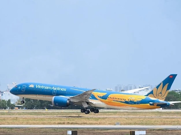 Chuyến bay khai trương nhà ga T3 Tân Sơn Nhất chính thức cất cánh