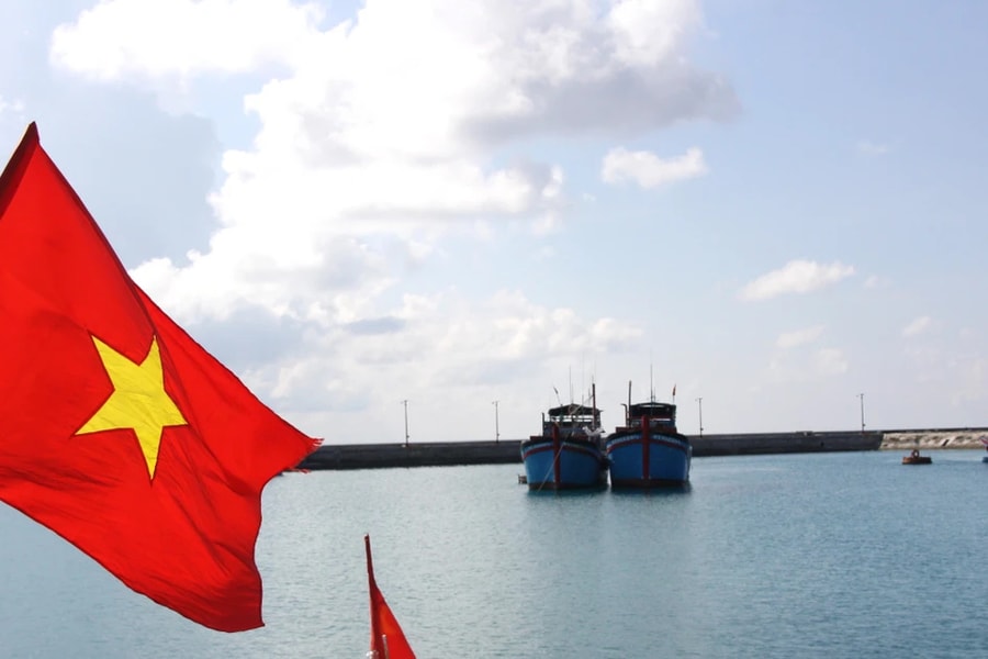 Bài 4: Bệnh viện, mái nhà và điểm tựa của Tổ quốc giữa trùng khơi