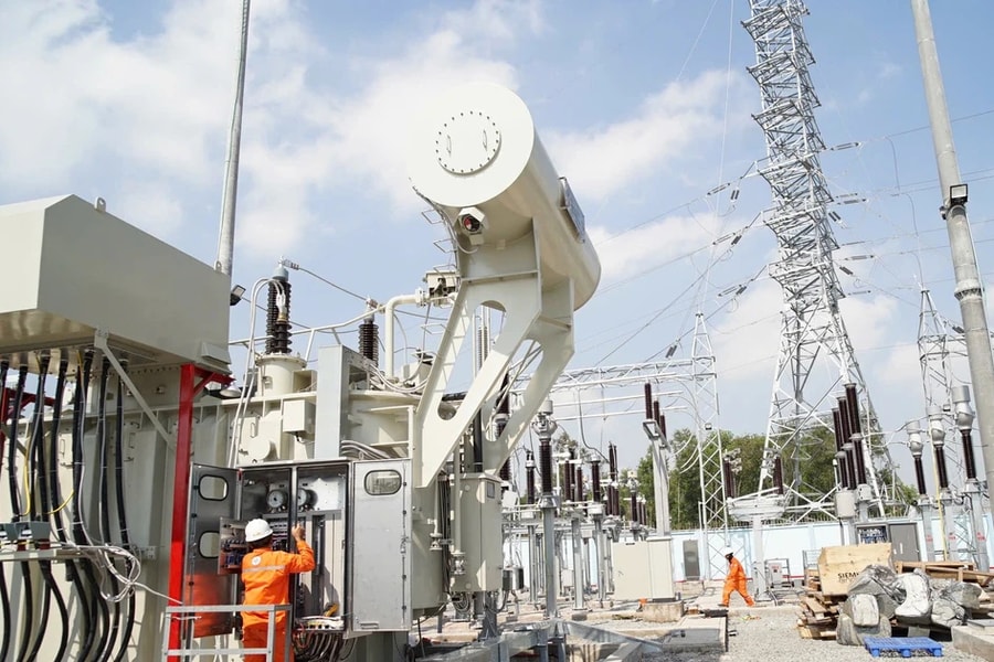 EVNSPC tiếp tục đóng điện thành công 6 công trình 110kV chào mừng 50 năm xây dựng và phát triển