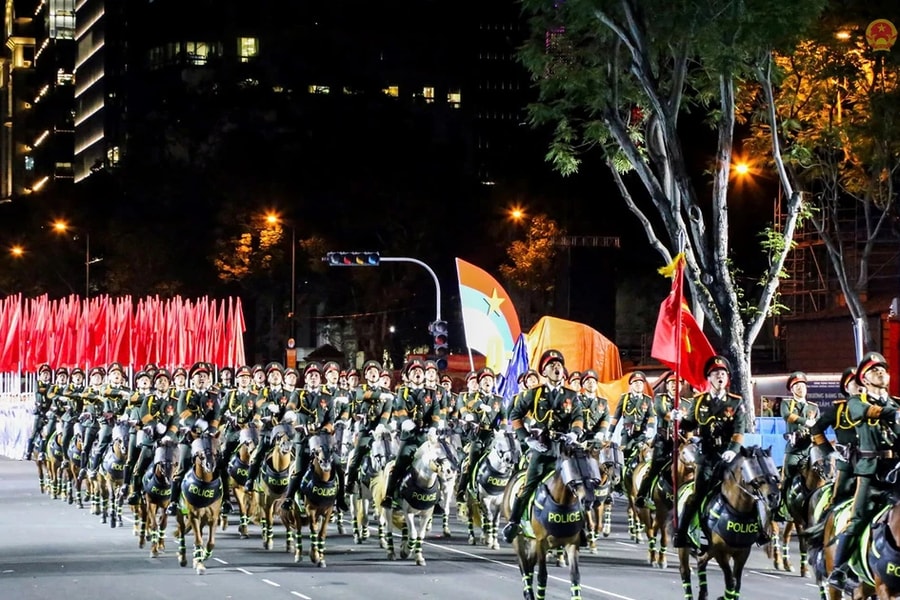 Quân đội Campuchia, Lào cùng tham gia hợp luyện diễu binh, diễu hành lần 2 tại TP. Hồ Chí Minh