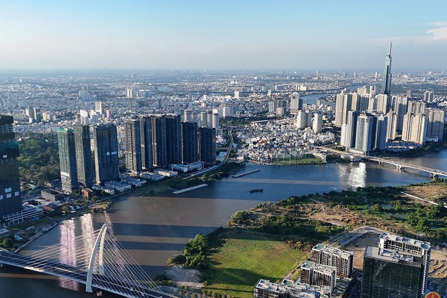 TP. Hồ Chí Minh vươn mình thành đô thị hiện đại sau 50 năm giải phóng