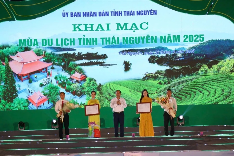 Rực rỡ đêm khai mạc Mùa du lịch tỉnh Thái Nguyên năm 2025 