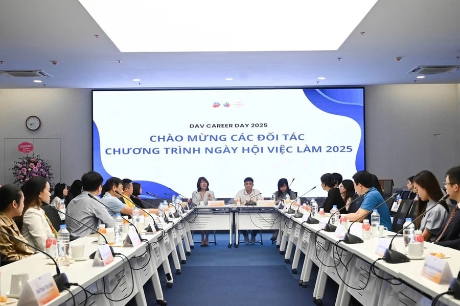 Z15 Miracle trở thành đối tác kim cương của Học viện Ngoại giao - nơi đào tạo nguồn nhân lực tài năng của Bộ Ngoại giao tại DAV Career Day 2025