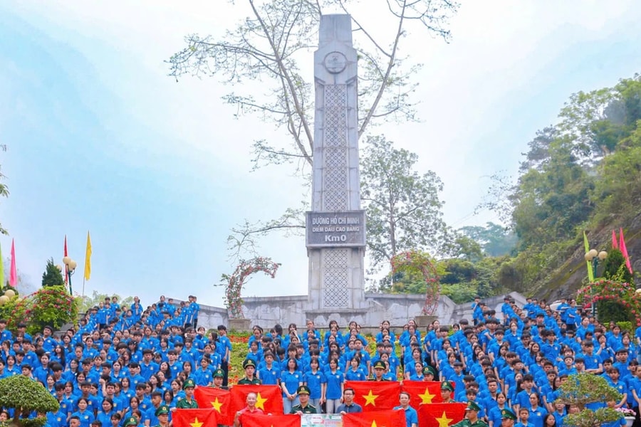 Bảo Việt Nhân thọ xác lập kỷ lục Việt Nam tại cột mốc Km 0 Đường Hồ Chí Minh, khởi động Chương trình An sinh Giáo dục 2025