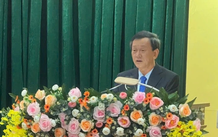 Thông qua nghị quyết tán thành chủ trương hợp nhất tỉnh Kom Tum và Quảng Ngãi