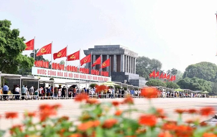 Tổ chức giao thông các tuyến đường xung quanh khu vực Lăng Bác