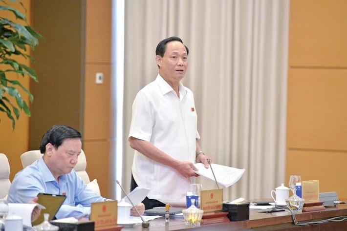 Nghiên cứu phát động cuộc vận động cả nước thực hành tiết kiệm, chống lãng phí