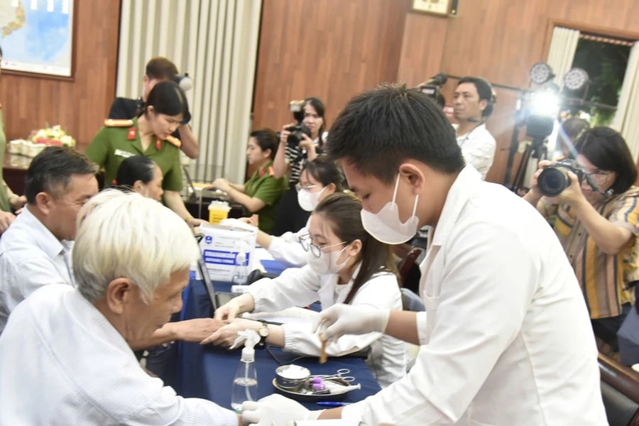 Thắp lên hy vọng tìm tên liệt sĩ