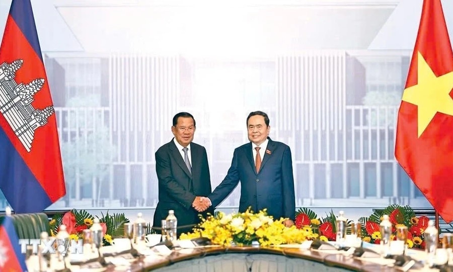 Chủ tịch Quốc hội Trần Thanh Mẫn tiếp Chủ tịch Thượng viện Vương quốc Campuchia