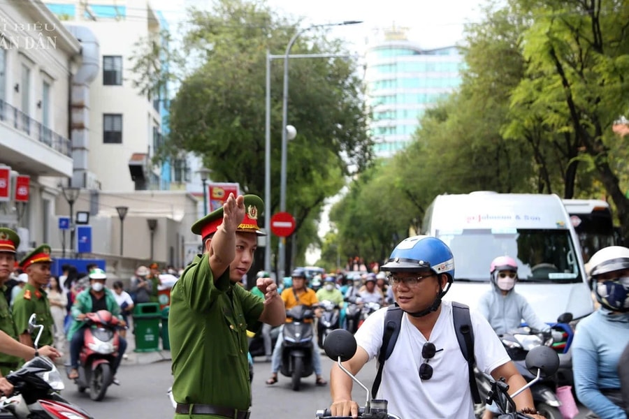 Cấm nhiều tuyến đường phục vụ diễu binh, diễu hành vào sáng 30.4