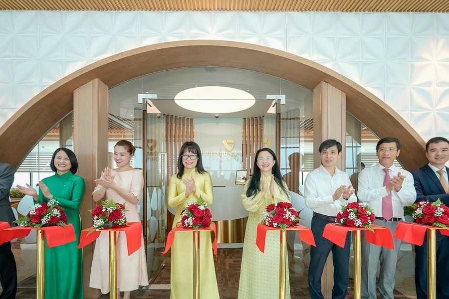 Khai trương Phòng chờ Vietcombank Priority tại Nhà ga T3 Sân bay quốc tế Tân Sơn Nhất 