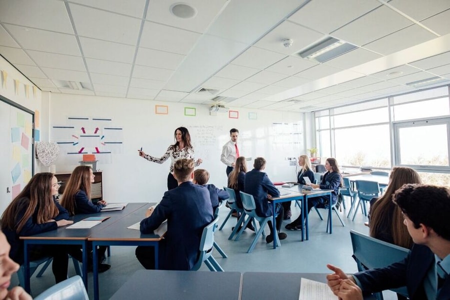 Các trường học Anh quốc được kêu gọi đưa vào giảng dạy về tâm sinh lý tuổi dậy thì