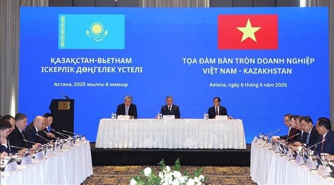 Tổng Bí thư Tô Lâm dự Tọa đàm bàn tròn doanh nghiệp Việt Nam - Kazakhstan