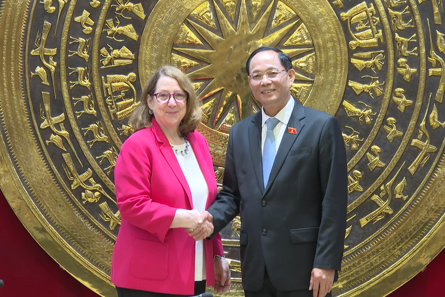 Phó Chủ tịch Quốc hội Trần Quang Phương tiếp Đoàn Ủy ban Đánh giá kinh tế và an ninh Hoa Kỳ - Trung Quốc