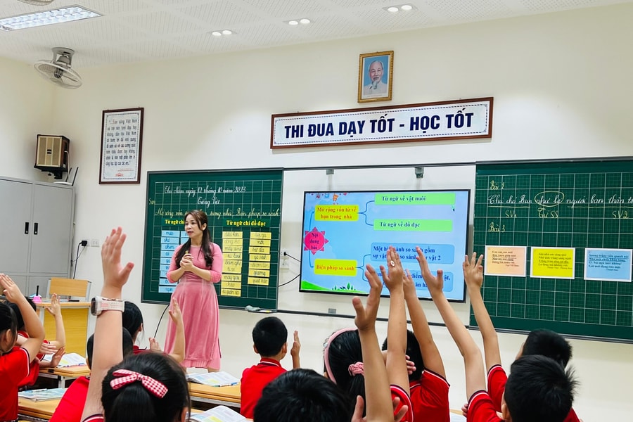 Siết chặt dạy thêm trong trường học, mỗi lớp không được quá 45 học sinh