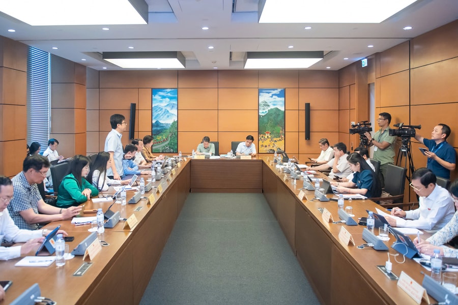 Đổi mới mạnh mẽ việc đánh giá cán bộ, công chức