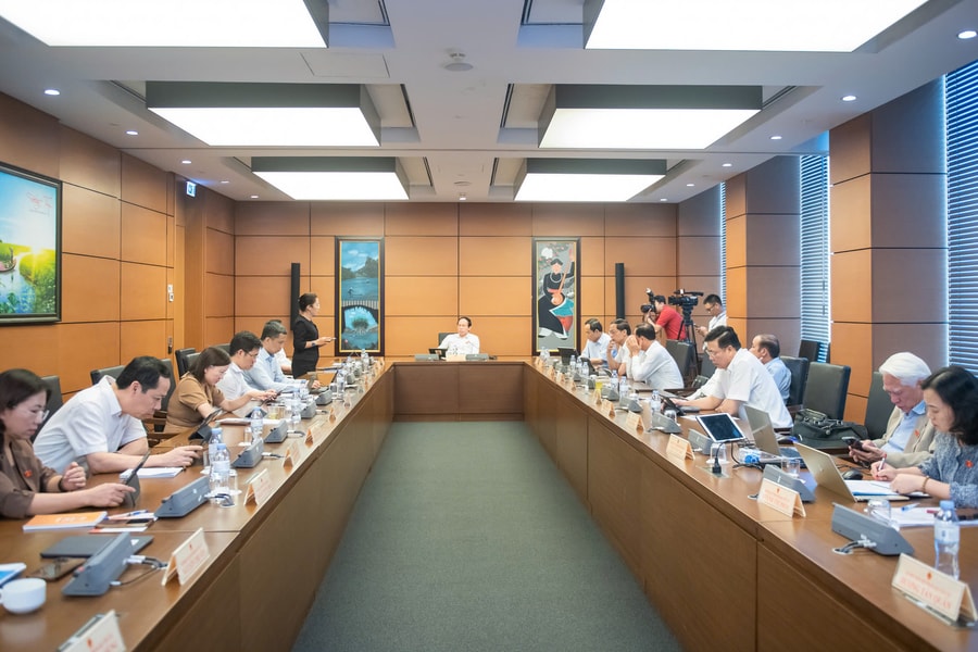 Bảo đảm nguyên tắc phân cấp thực chất