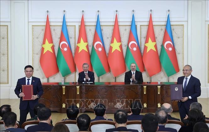 Tổng Bí thư Tô Lâm chứng kiến Lễ trao các văn kiện hợp tác Việt Nam - Azerbaijan