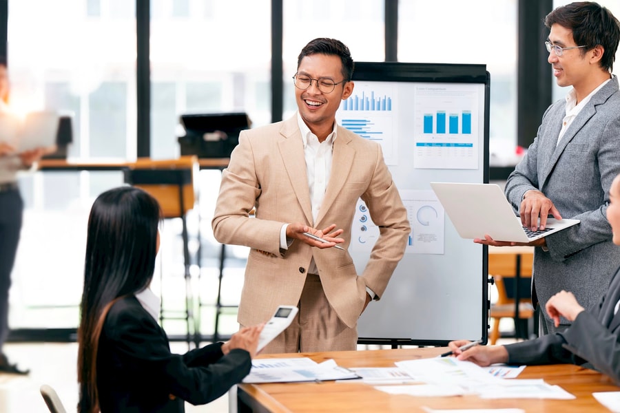 Doanh nghiệp, người lao động yên tâm cùng dịch vụ chi trả lương từ BAC A BANK