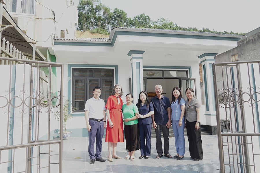 Người dân nghèo ở tỉnh Yên Bái có nhà mới trước mùa bão nhờ hỗ trợ tái thiết sau bão Yagi