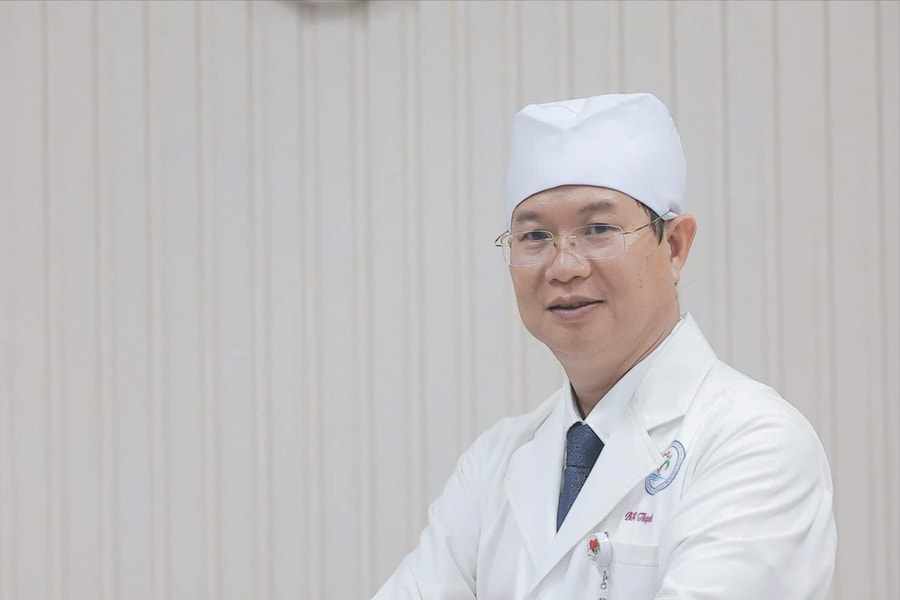 Thầy thuốc Ưu tú, ThS.BSCK II Lê Huy Thạch: Giữ vững ngọn lửa nghề giữa muôn vàn thử thách