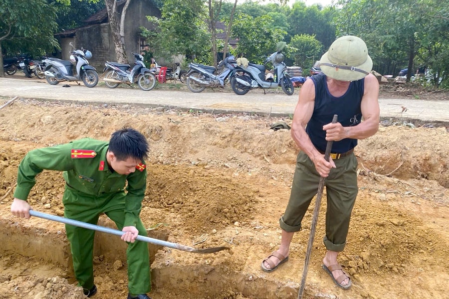 Công an Hà Tĩnh chung tay hỗ trợ người nghèo xóa nhà tạm, nhà dột nát