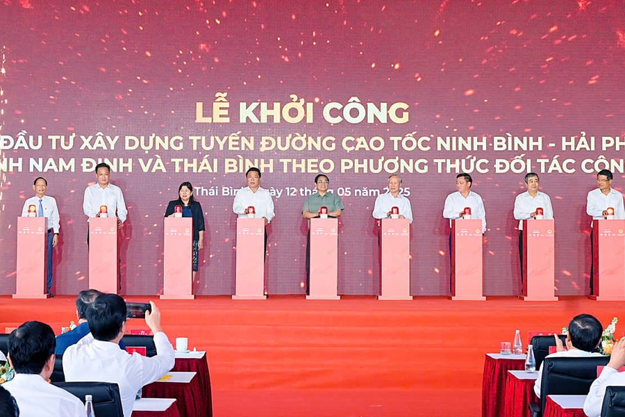 Khởi công dự án đường cao tốc qua tỉnh Nam Định - Thái Bình và Khu công nghiệp Hưng Phú