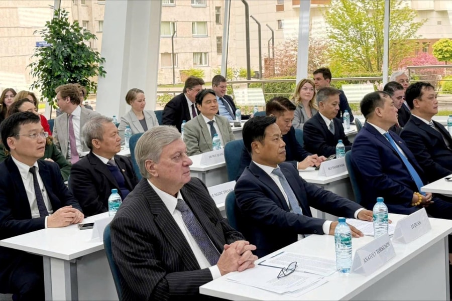 Khai mạc tuần lễ giáo dục trực tuyến giữa ĐH Quốc gia Hà Nội và ĐH Quốc gia Quan hệ Quốc tế Moskva