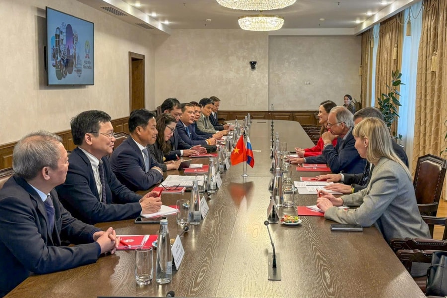 Đại học Quốc gia Hà Nội mở rộng hợp tác với Học viện Hành chính công và kinh tế quốc dân Nga (RANEPA)