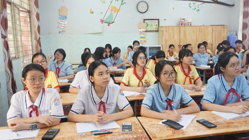 TP. Hồ Chí Minh công bố số thí sinh đăng ký dự thi tuyển sinh lớp 10 công lập