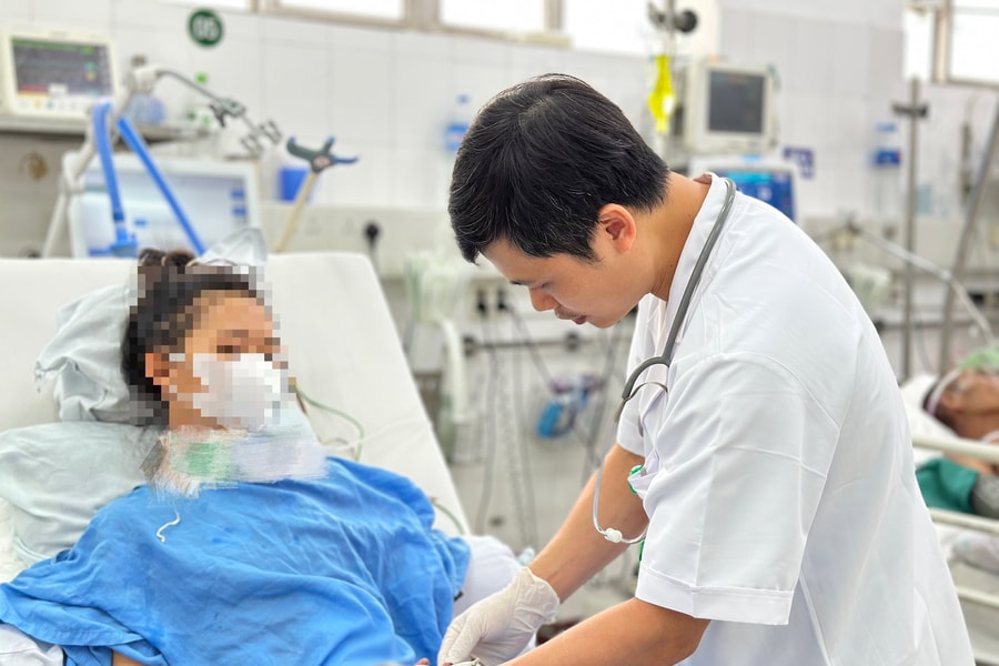 Cứu sống thành công cô gái 18 tuổi mắc viêm mủ vòi trứng nặng từ tay tử thần