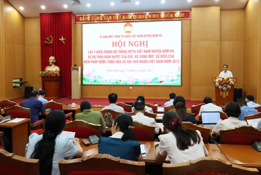 Quảng Ninh: Huyện Đầm Hà lấy ý kiến về sửa đổi, bổ sung một số điều của Hiến pháp năm 2013