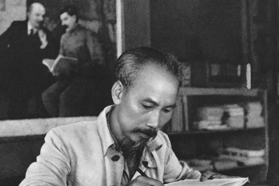 Dưới ngọn cờ Hồ Chí Minh, Việt Nam bước tới kỷ nguyên mới phú cường