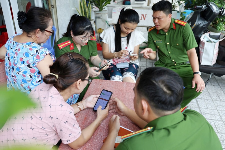 Đại biểu, cử tri đồng thuận sửa đổi Hiến pháp vì bộ máy tinh gọn