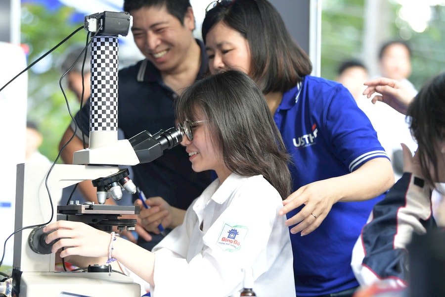 Kiến thức về khoa học công nghệ sẽ là “hộ chiếu việc làm" trong thời đại mới