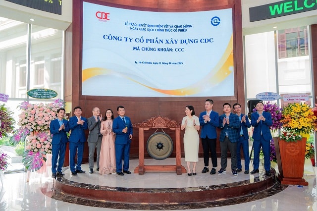"Pháo hoa chóng tàn", Cổ phiếu CCC của xây dựng CDC liên tục giảm sâu