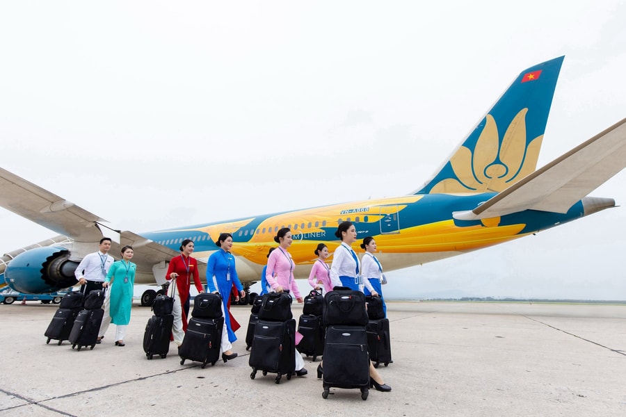 “Hành trình ký ức” tái hiện lịch sử đồng phục tiếp viên Vietnam Airlines