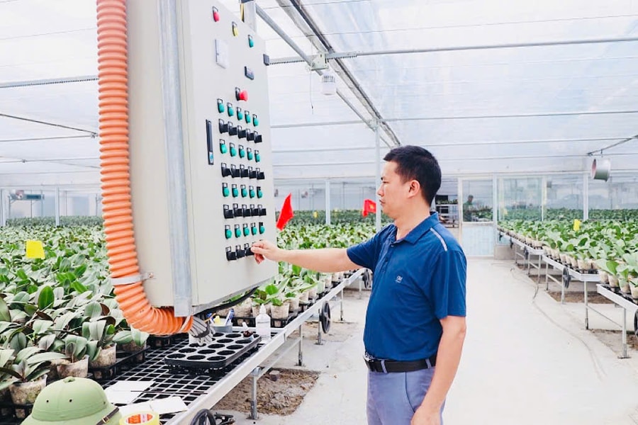 Bài 2: Khơi dậy ý chí vươn lên của người dân