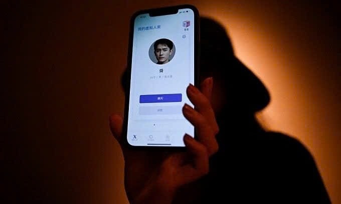 Trung Quốc: Bùng nổ trào lưu “tự tạo người yêu AI” trong giới trẻ