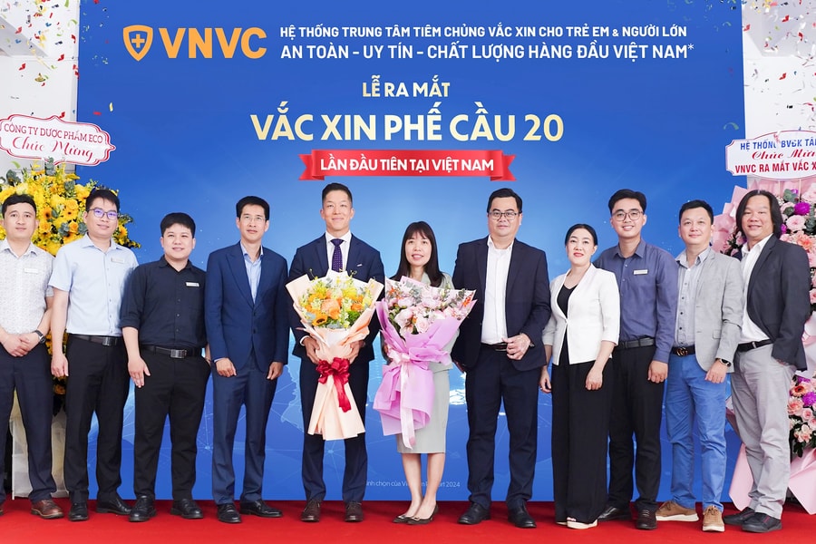 Vaccine phế cầu 20 cho người lớn có đầu tiên tại Việt Nam, tiêm ở VNVC