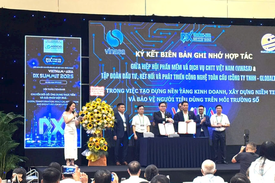 Công bố nền tảng đa tiện ích Vivina tại Diễn đàn Cấp cao Chuyển đổi số Việt Nam - Châu Á 2025