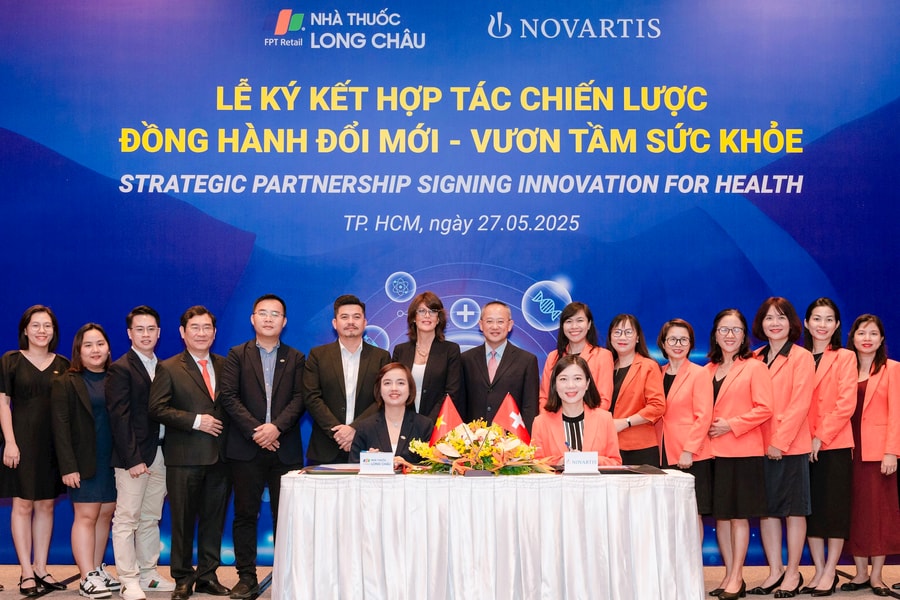 Long Châu và Novartis hợp lực đưa y học hiện đại đến mọi miền, nâng cao chất lượng chăm sóc sức khỏe cho người dân