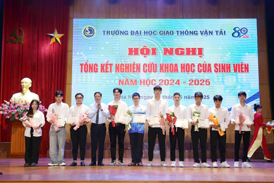 Trường ĐH Giao thông Vận tải: Gần 3.000 sinh viên tham gia hoạt động nghiên cứu khoa học