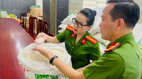 Khởi tố 4 người ở Hà Nội kinh doanh hơn 23 tấn gạo giả mạo thương hiệu gạo nổi tiếng