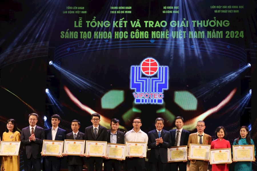 Công nghệ Việt nhận diện chữ viết tay: Từ giải thưởng VIFOTEC đến ứng dụng đời sống