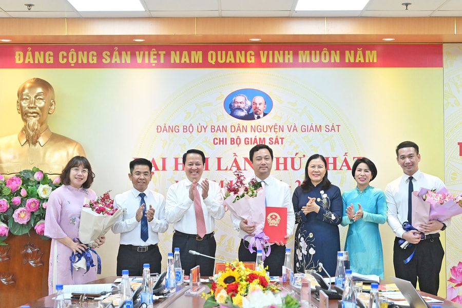 Đại hội Chi bộ Giám sát nhiệm kỳ 2025 – 2027